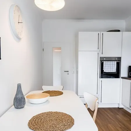 Stilvolle & Helle アパート